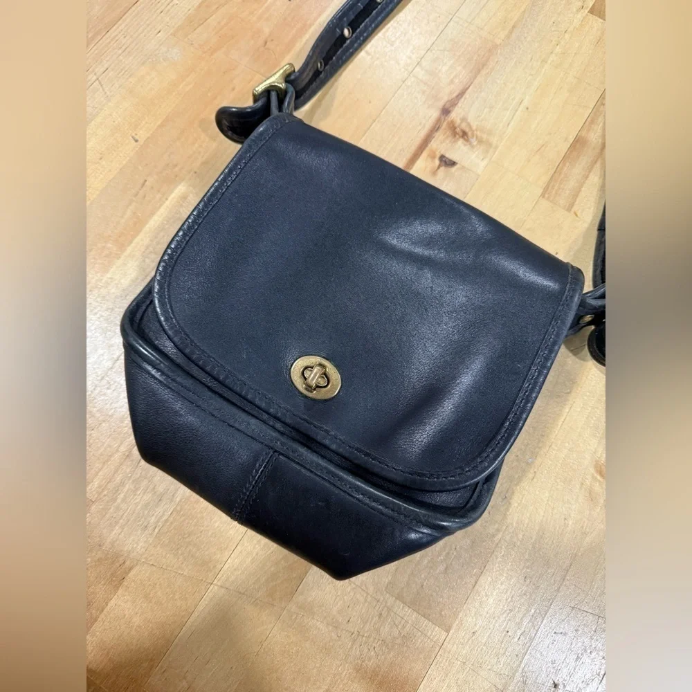 Coach Bag Legacy in Black Leather Saddle Bag Crossbody 9965 - Picture 2 of 11